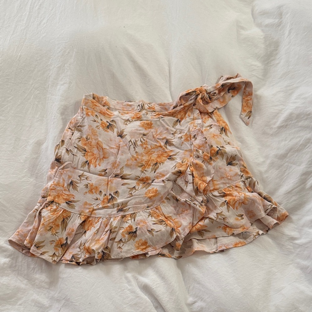 American Eagle Outfitters Floral Mini Skirt - Orange and Cream